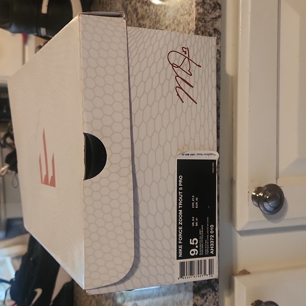 NIKE FORCE ZOOM TROUT 5 PRO MEN'S CLEATS **NEW** Sz 9.5